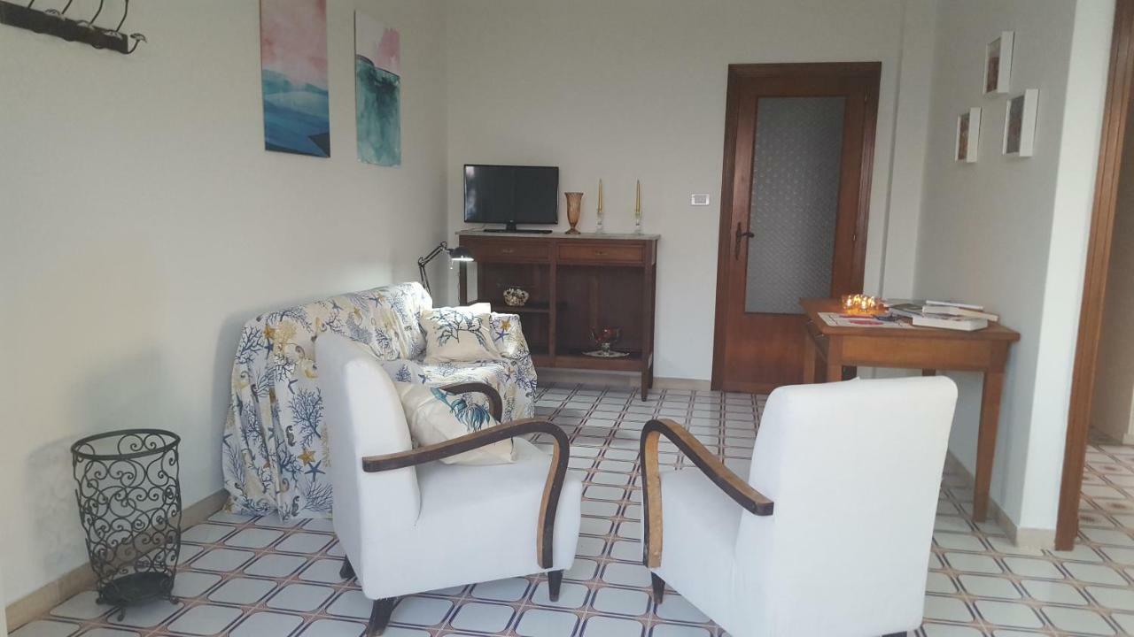 Casa Del Levante Riposto Eksteriør bilde