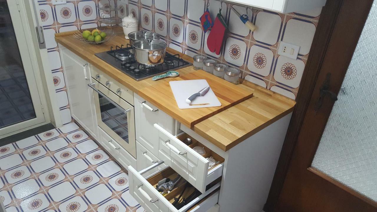 Casa Del Levante Riposto Eksteriør bilde