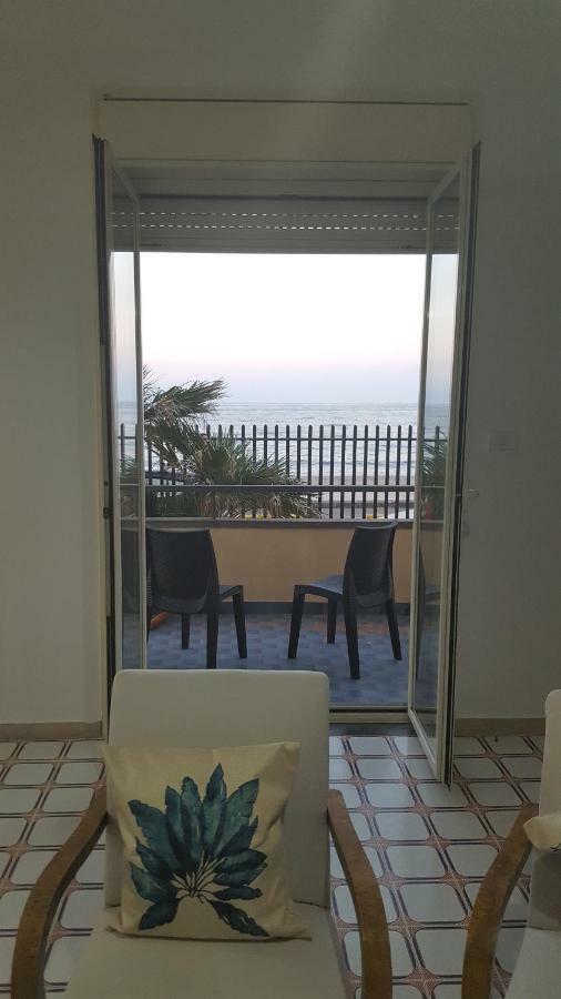 Casa Del Levante Riposto Eksteriør bilde