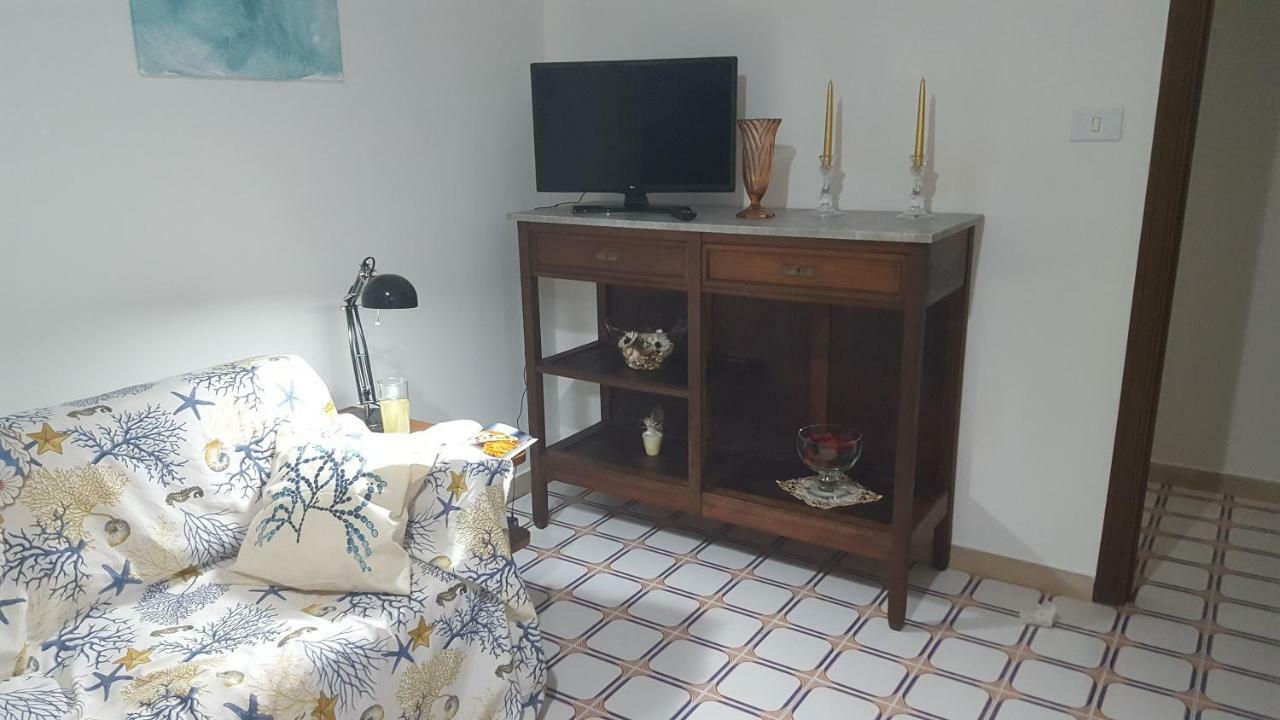 Casa Del Levante Riposto Eksteriør bilde