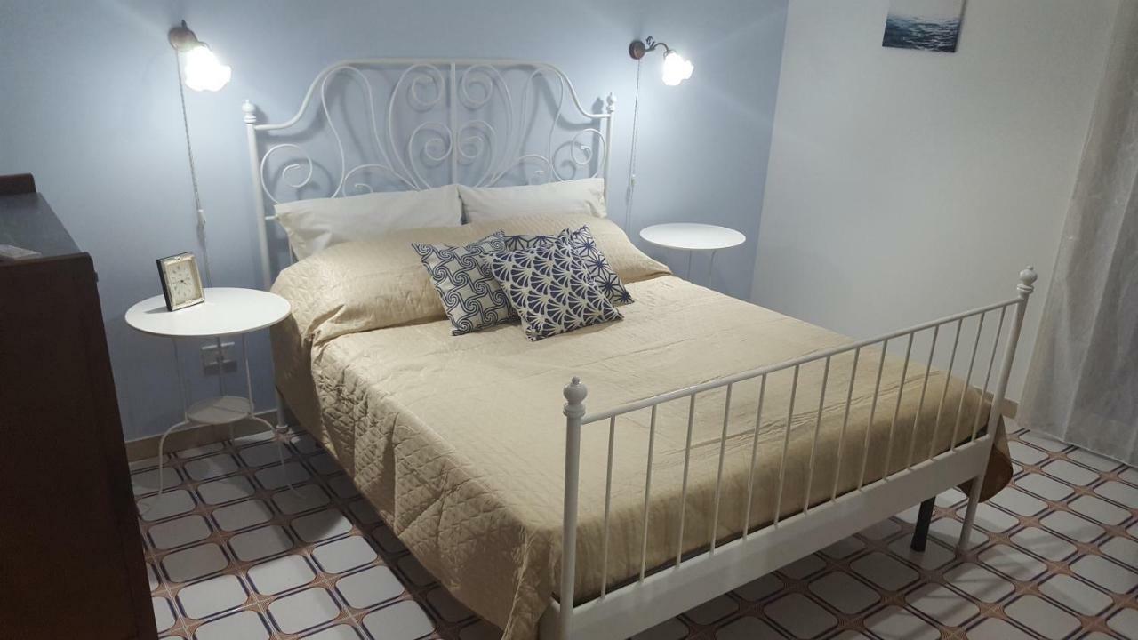 Casa Del Levante Riposto Eksteriør bilde