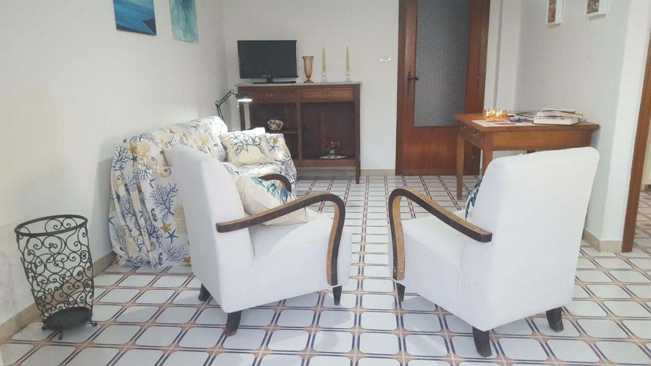 Casa Del Levante Riposto Eksteriør bilde