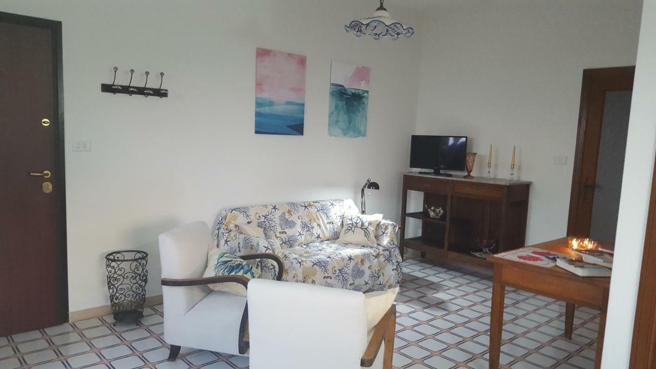 Casa Del Levante Riposto Eksteriør bilde
